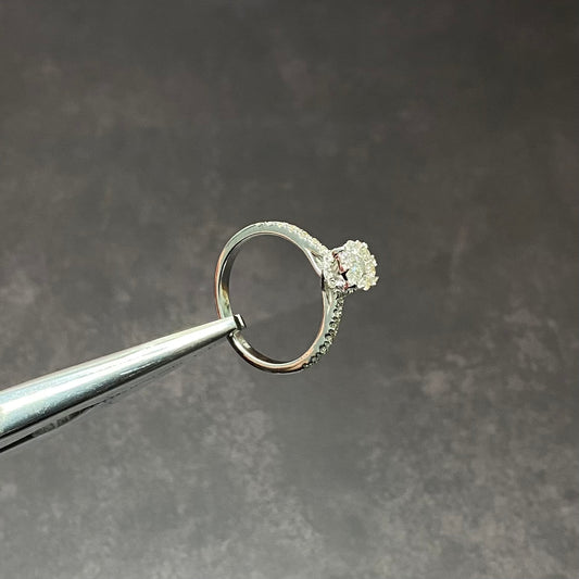 14K White Gold Diamond Luxury Engagement Ring 0.66Ct Dia / 2.93gr / Size 6 3/4