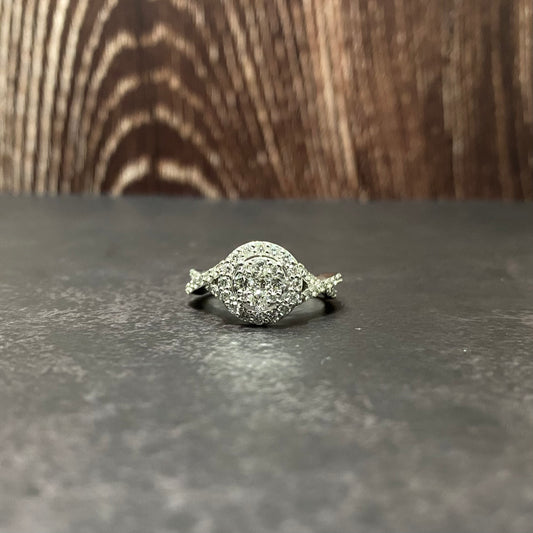 14K White Gold Diamond Luxury Engagement Ring 0.94Ct Dia / 3.9gr / Size 7