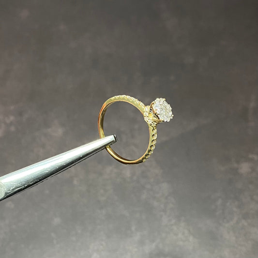 14K Yellow Gold Diamond Luxury Engagement Ring 0.54Ct Dia / 2.33gr / Size 7