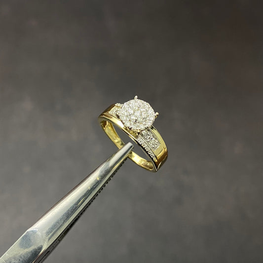 10K Yellow Gold Diamond Luxury Trio Set Engagement Ring 0.71Ct Dia / 8.38gr / Size 10 1/4M / 7W