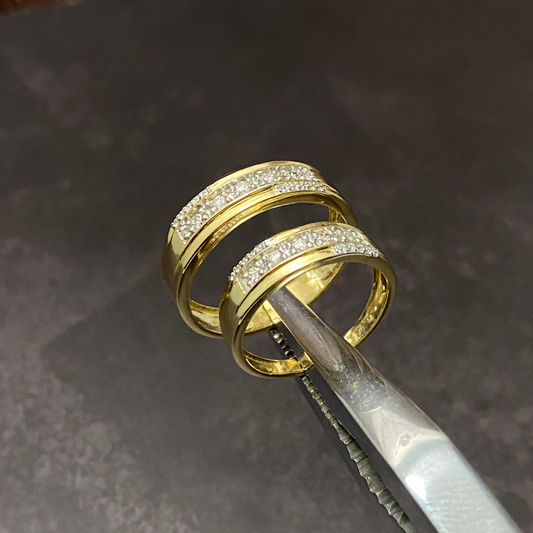 10K Yellow Gold Diamond Luxury Trio Set Engagement Ring 0.71Ct Dia / 8.38gr / Size 10 1/4M / 7W