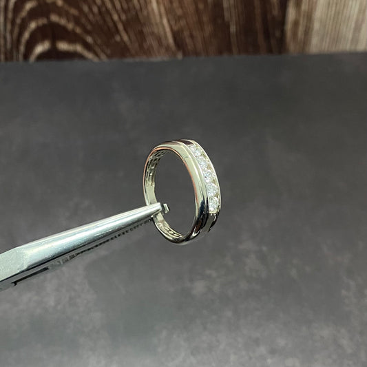 14K White Gold Lab Diamond Luxury Engagement Ring 0.50Ct Lab Dia Vs / 6.23gr / Size 10