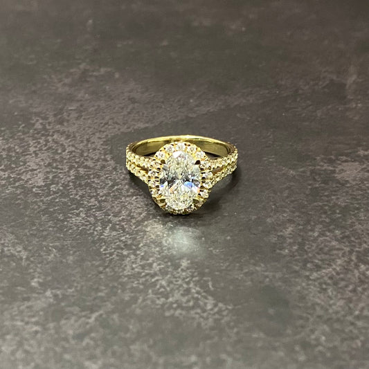 14K Yellow Gold Lab Diamond Oval Brilliant Engagement Ring 2.28Ct Lab Dia Vs 2 / 3.89gr / Size 7