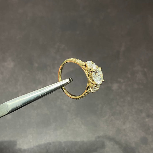 14K Yellow Gold Lab Diamond Round Brilliant Engagement Ring 2.91Ct Lab Dia Vs 2 / 3.68gr / Size 6 3/4