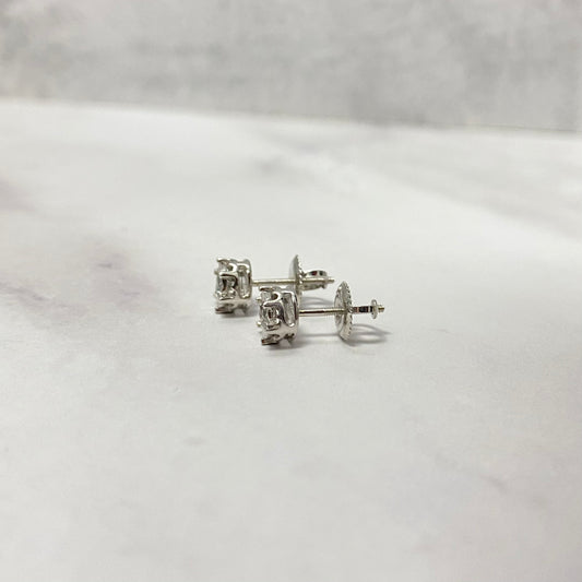 10K White Gold Diamond Round Fashion Stud Earrings 0.19Ct Dia / 1.16gr / 6mm