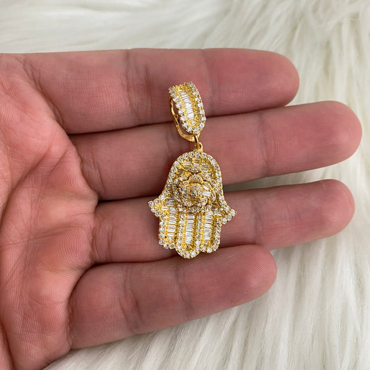 10K Yellow Gold Diamond Hand Pendant Ct Dia Vs / 8.2gr / 1.5in