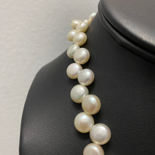 Silver White Pearls Chain / 32gr / 12.3mm / 17in