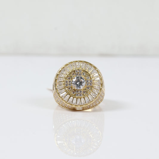 10K YG Luxury Round Rings / 9.55gr / Sz 9.5 / White Zircons