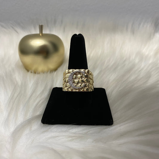 10K Yellow Gold Nugget Letter C Ring 0.29Ct Dia / 12.4gr / Size 11