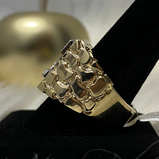 10K Yellow Gold Nugget Letter C Ring 0.29Ct Dia / 12.4gr / Size 11