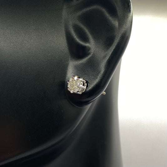 14K White Gold Diamond Flower Stud Earrings 0.29Ct / 1.1gr