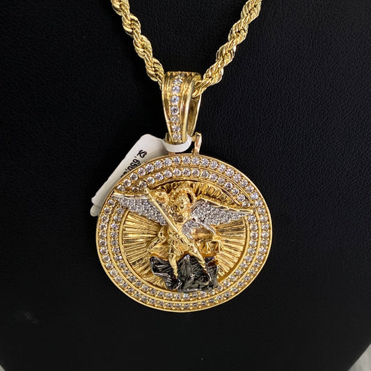 18K Yellow Gold Arcangel San Miguel Pendant With Zircons / 19.8gr