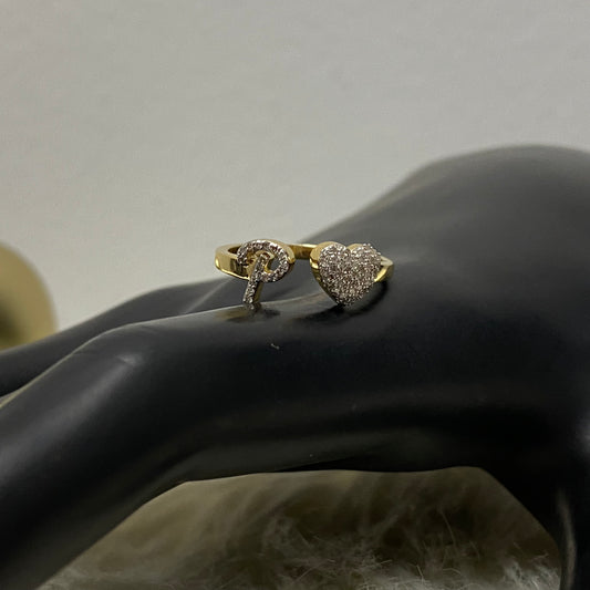 10K Yellow Gold Diamond Heart - Letter P Ring 0.18Ct Dia / 1.7gr / Size 6.5