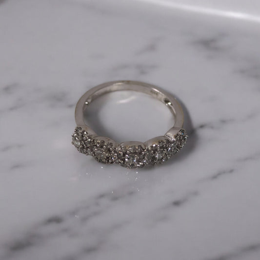 10K White Gold Diamond Fashion Ring Ct Dia / 2.7gr / Size 7