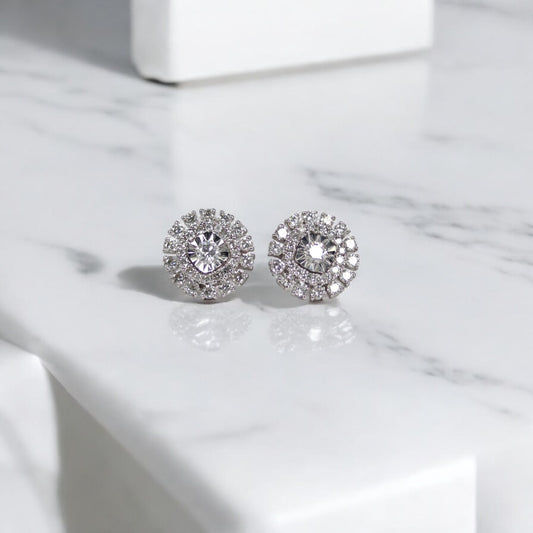 14K White Gold Flower Diamond Stud Earrings 0.21Ct / 1.8gr