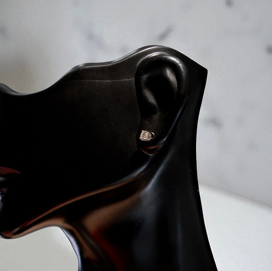 14K White Gold Little Circle Diamond Stud Earrings 0.36Ct / 0.9gr