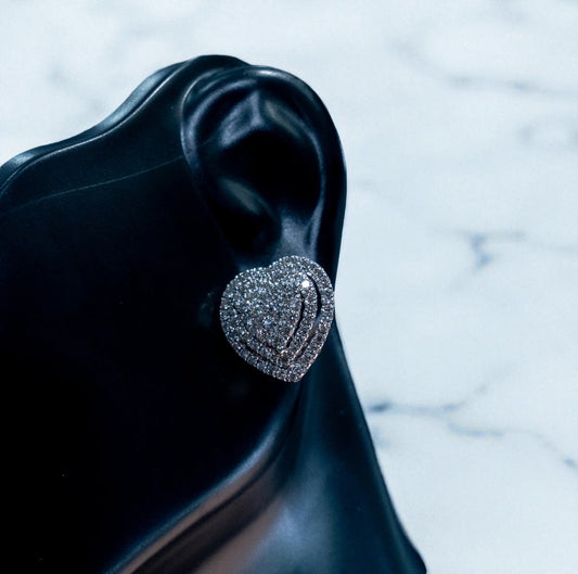 14K White Gold Diamond Haert Stud Earrings 1.43Ct / 3.9gr