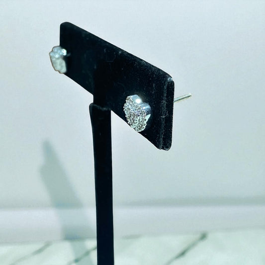 14K White Gold Diamond Heart Stud Earrings 0.28Ct / 1.7gr