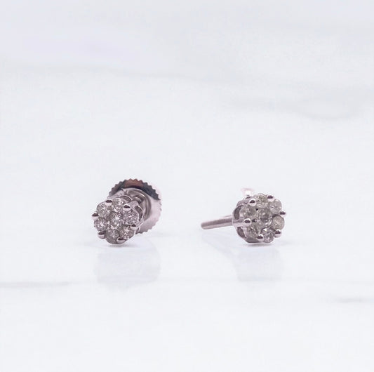 14K White Gold Diamond Flower Stud Earrings 0.49Ct / 1.3gr