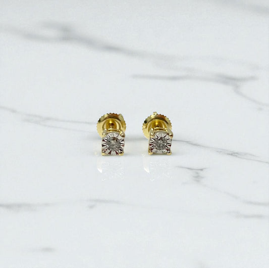 10K Yellow Gold Diamond Round Fashion Stud Earrings 0.15Ct Dia / 1.26gr / 4mm