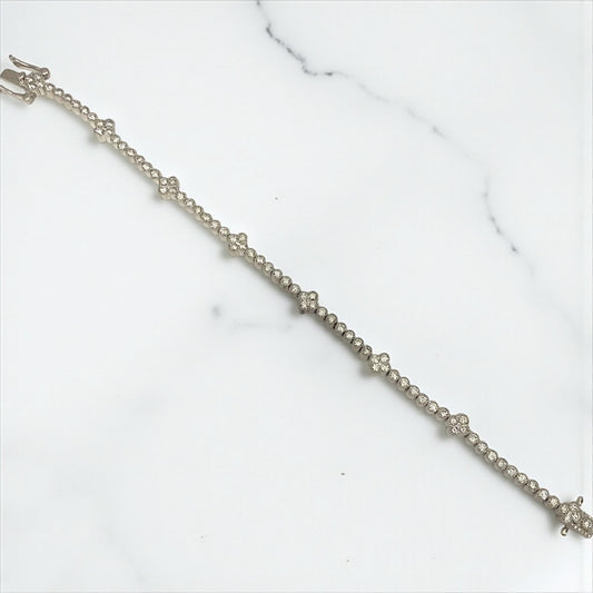 14K White Gold Diamond Tennis-Clover Bracelet 2.49Ct Dia / 15.05gr / 2.9mm / 6 3/4in