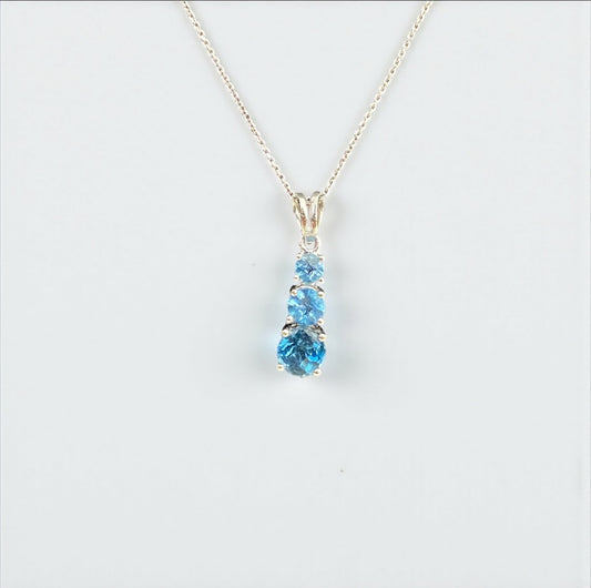 14K White Gold Diamond Luxury Jewelry Set Ct Dia Lab Blue / 1.6gr / 0.5mm / 16in