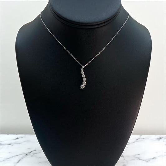 14K White Gold Diamond Jewelry Set / 3.1gr / 20in