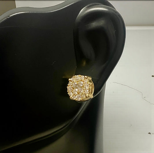 10K Yellow Gold Diamond Round Flower Stud Earrings 0.98Ct Dia / 2.86gr