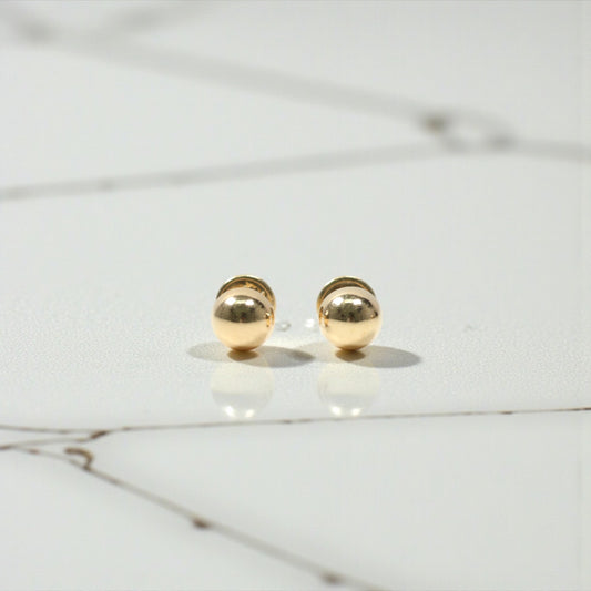 18K Yellow Gold Half Smooth Ball Stud Earrings / 0.58gr / 6mm