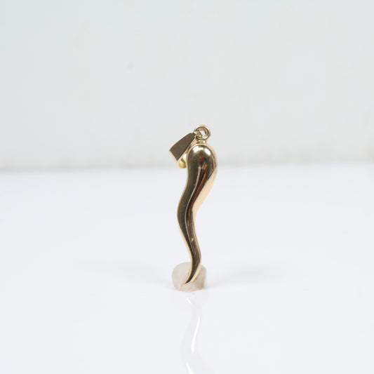 14K YG Italian Horn Pendant / 1gr / 1.1in /