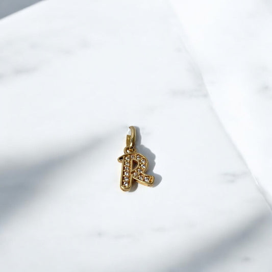 18K Yellow Gold Letter R Italics Pendant With Zircons / 0.61gr / 0.6in