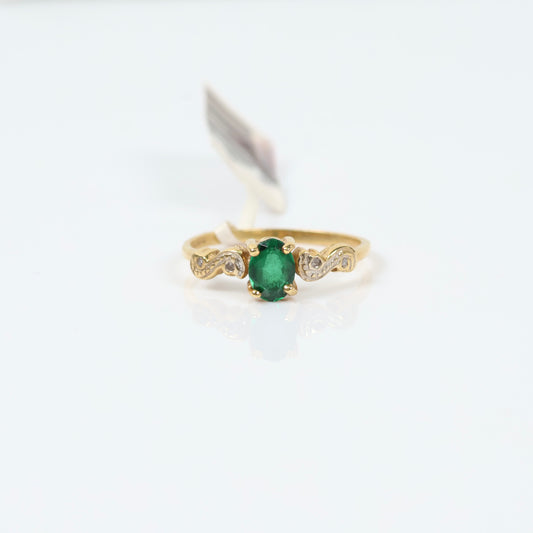 14K Yellow Gold Oval Emerald Ring With Zirconia / 2.6gr / Size 8