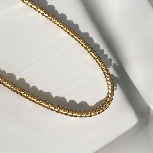 10K YG Micro Cuban Links Chain / 62.7gr / 6.2mm - 24in