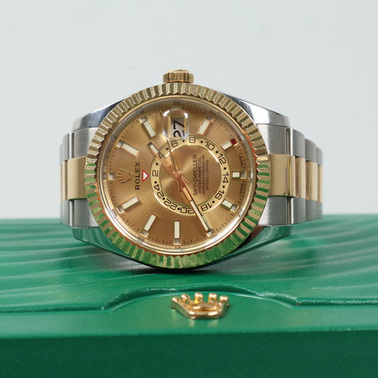 Watch Rolex Sky Dweller 18K Oyster Band 326933 Watch / / 42mm /