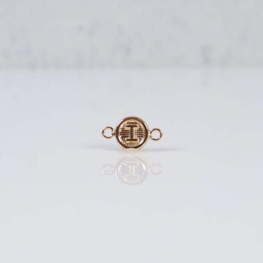 18K YG Letter I Textured Circle Ironwork / 0.25gr / 7mm /