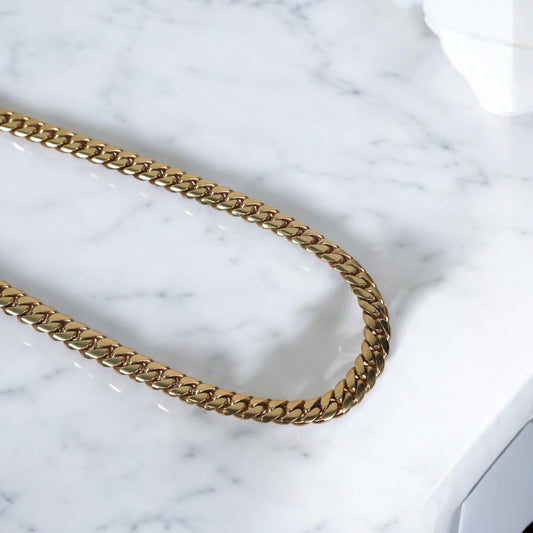 10K YG Cuban Links Chain / 123.54gr / 8.5mm / 24in /