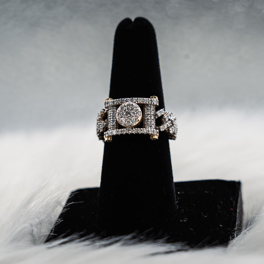 Crown Ring 14K Yellow Gold With Diamond / 6.6gr / Size 7.5