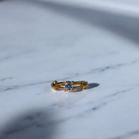 18K Yellow Gold Fashion Ring With Zircons / 2gr / Size 7