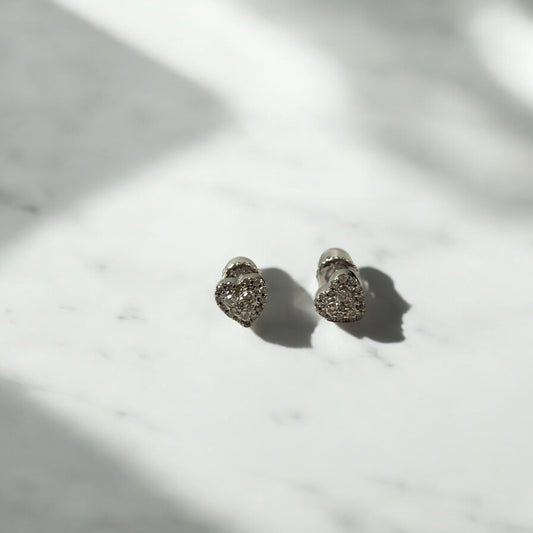 14K White Gold Diamond Heart Stud Earrings 0.18Ct Dia / 1.44gr