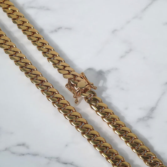 10K YG Cuban Links Chain / 140.8gr / 9.5mm / 24in /