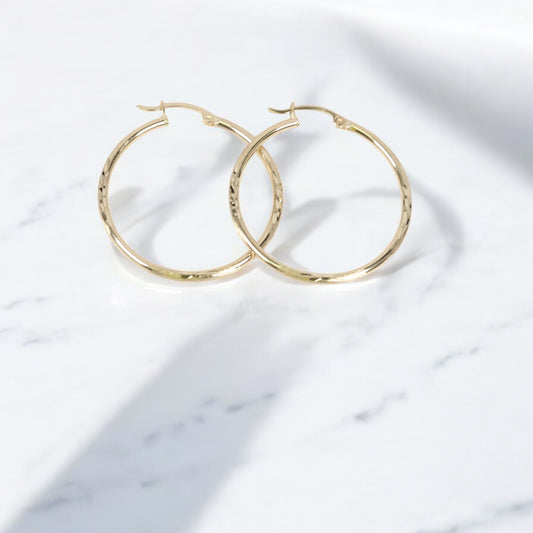 14K YG Luxury Hoop Earrings / 2.66gr / 1.5in /