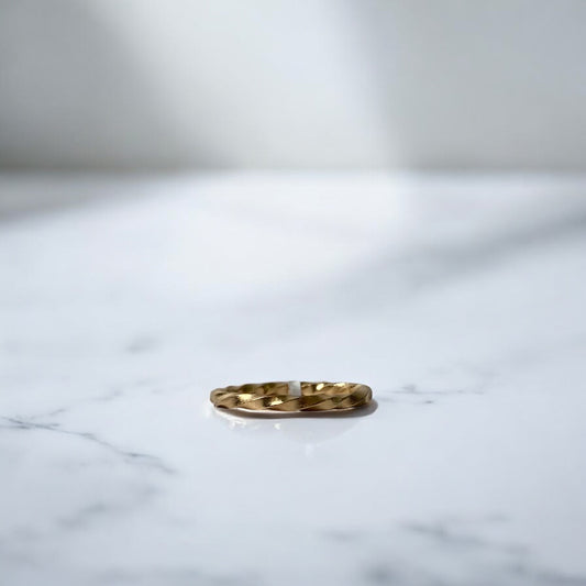 18K Yellow Gold Rope Ring / 1.8gr / Size 5.5