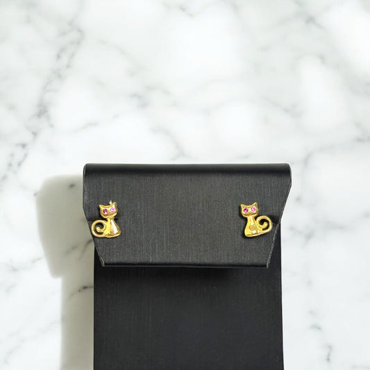 18K Yellow Gold Cat Stud Earrings With Red Zircons / 1gr