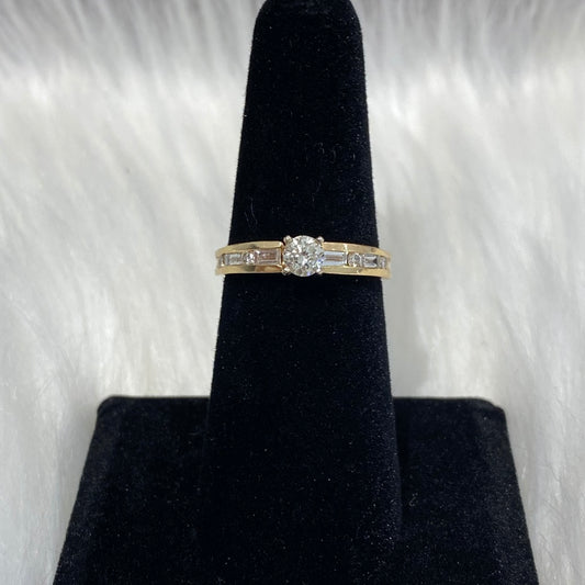 14K Yellow Gold Diamond Luxury Engagement Ring 0.40Ct Wd / 3.5gr / Size 6.5