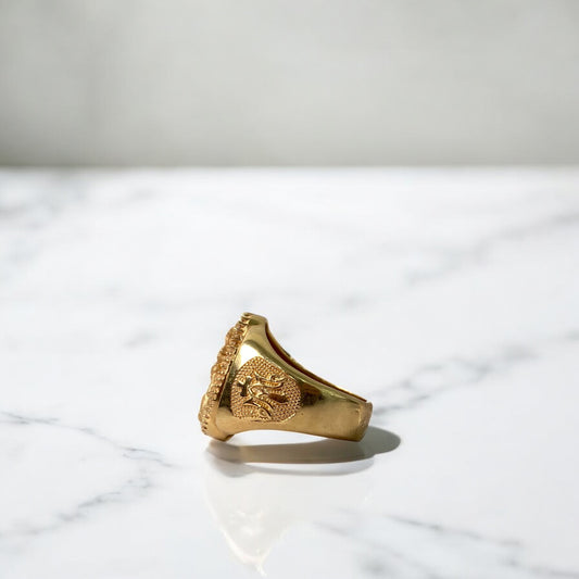 18K Yellow Gold Virgen Del Carmen Ring With Zircons / 16.7gr / Size 9 1/2