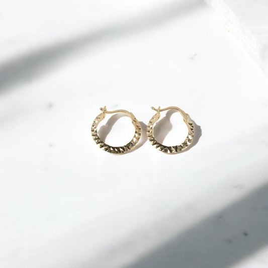 14K YG Fashion Hoop Earrings / 2.36gr / 0.7in /