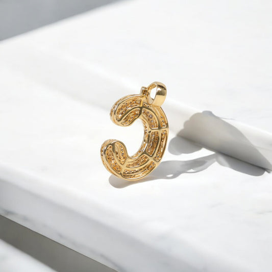 10K YG Diamond Letter C Pendant / 2.24gr / 1.1in / 0.48Wt Dia