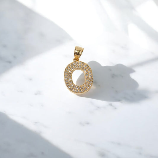 10K Yellow Gold Letter O Pendant With Zircons / 1.3gr / 1in