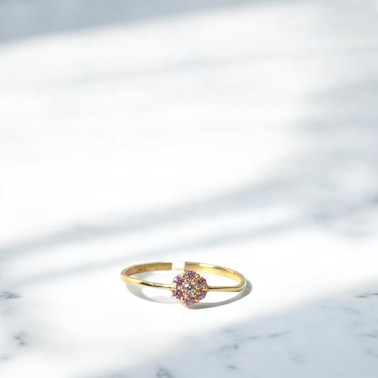 14K Yellow Gold Pink Flower Ring With Pink Zircons / 0.33gr