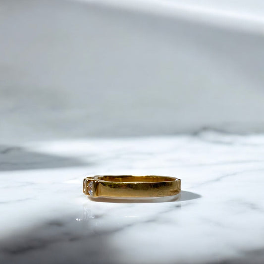 18K Yellow Gold Segmented Line Ring With Zircons / 3.1gr / Size 7